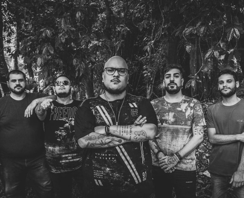 Banda Lemak se apresenta ao vivo!