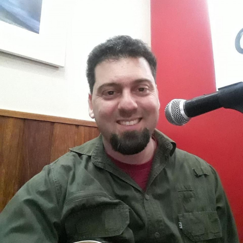 Cláudio Castro ao vivo no Facebook