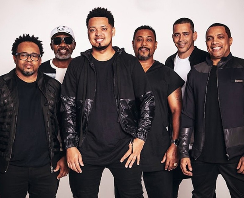 Nova live Grupo Revelação