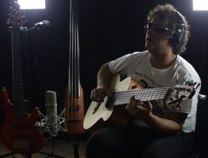 Dudu Lima apresenta show de Música Instrumental Universal