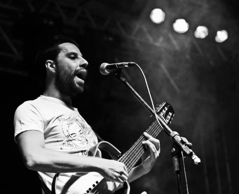 Live com show de Renato Macedo Marques