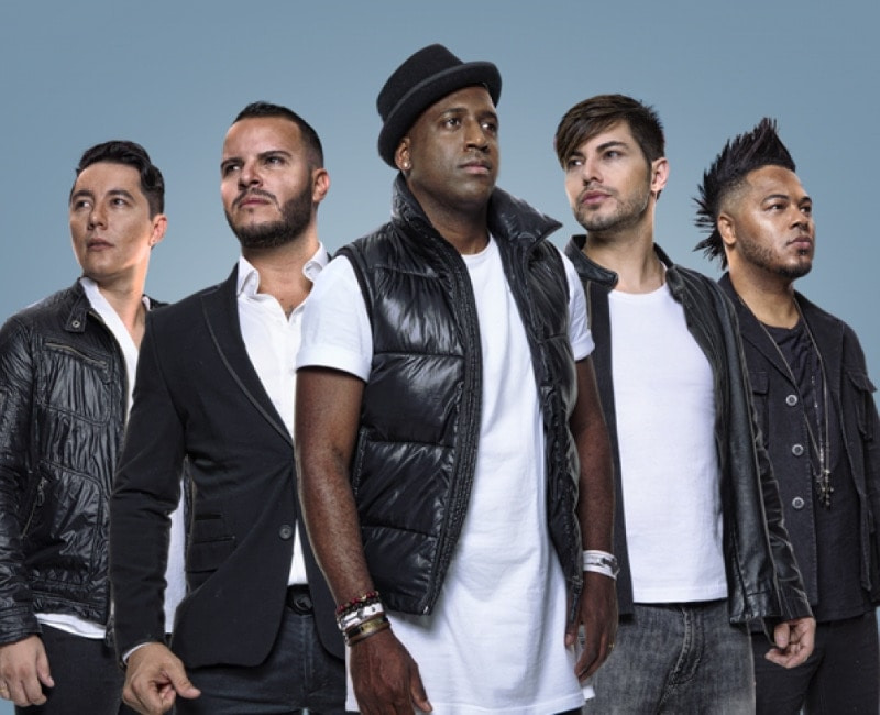 Live do grupo Br’oz no Youtube!