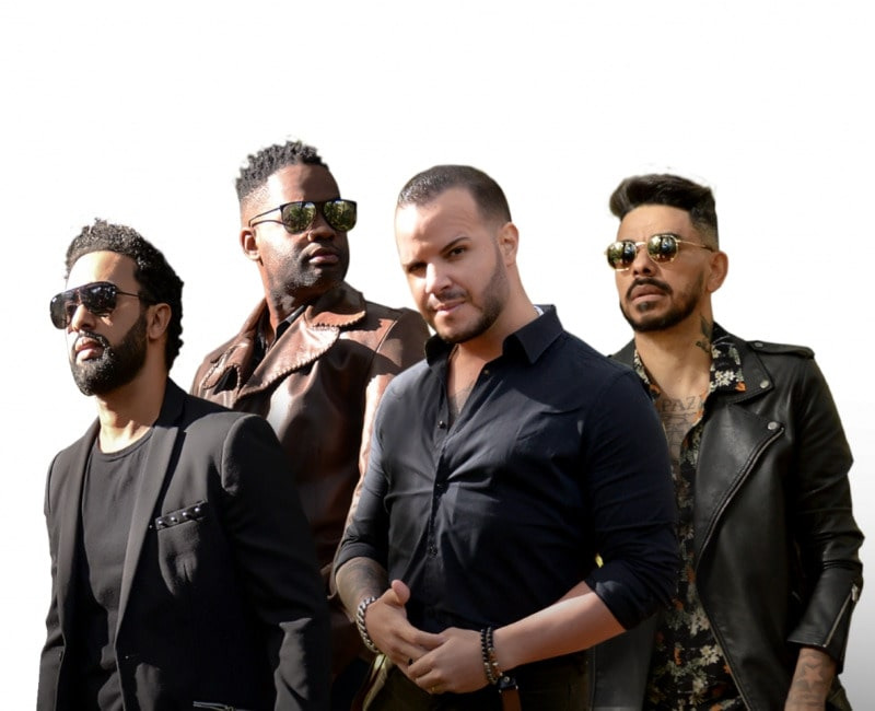 Live do grupo Os Travessos