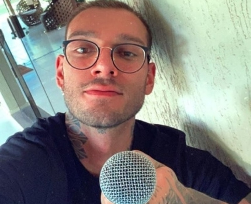 Terceira live Lucas Lucco no Youtube