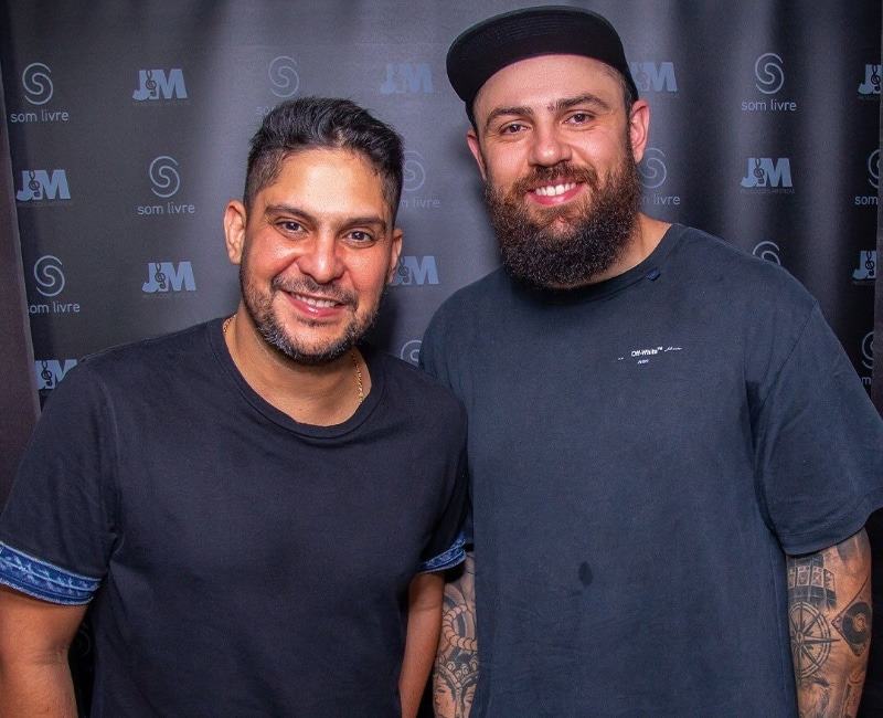 Sertanejo na live Universo Alegria