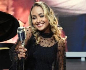 Live Bruna Karla no Youtube