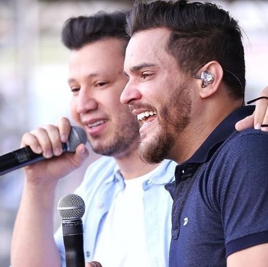 Live Cleber & Cauan no Youtube