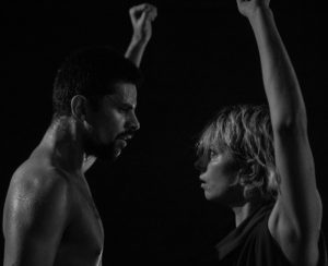 Cia Carne Agonizante estreia espetáculo MR-8