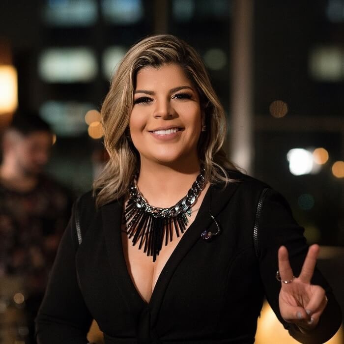 Live Paula Mattos no Youtube