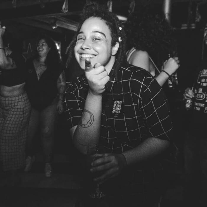 Live Laura Conceição no Youtube