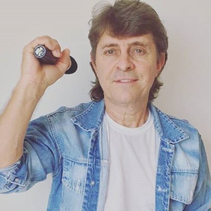 Live do cantor Victor Raone