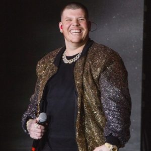 Ferrugem na live do grupo Menos é Mais com Tiee