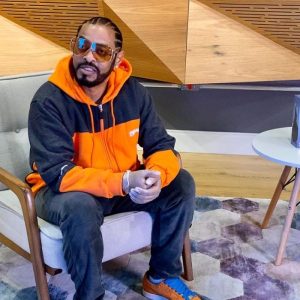 Live do cantor Thaíde no Youtube!