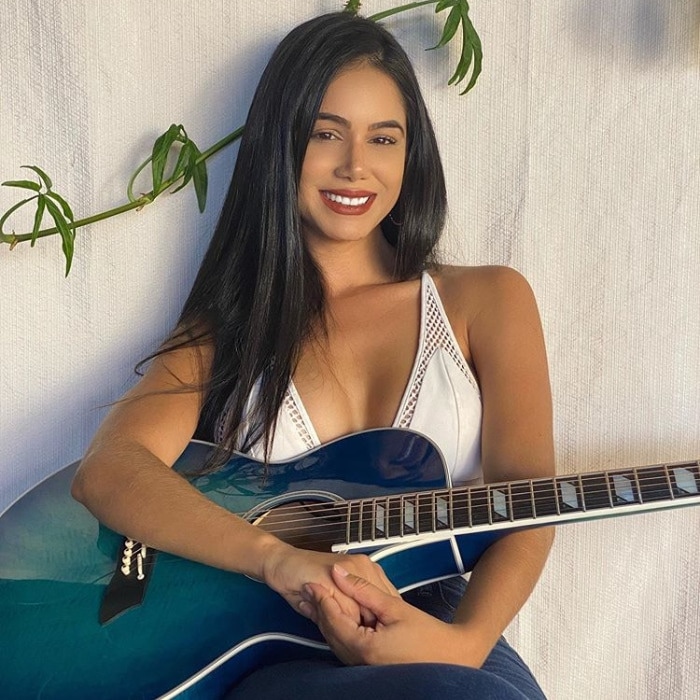 Live Allana Macedo no Youtube!