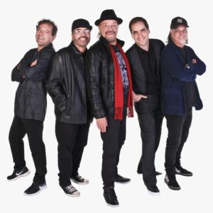 Live The Fevers no Youtube