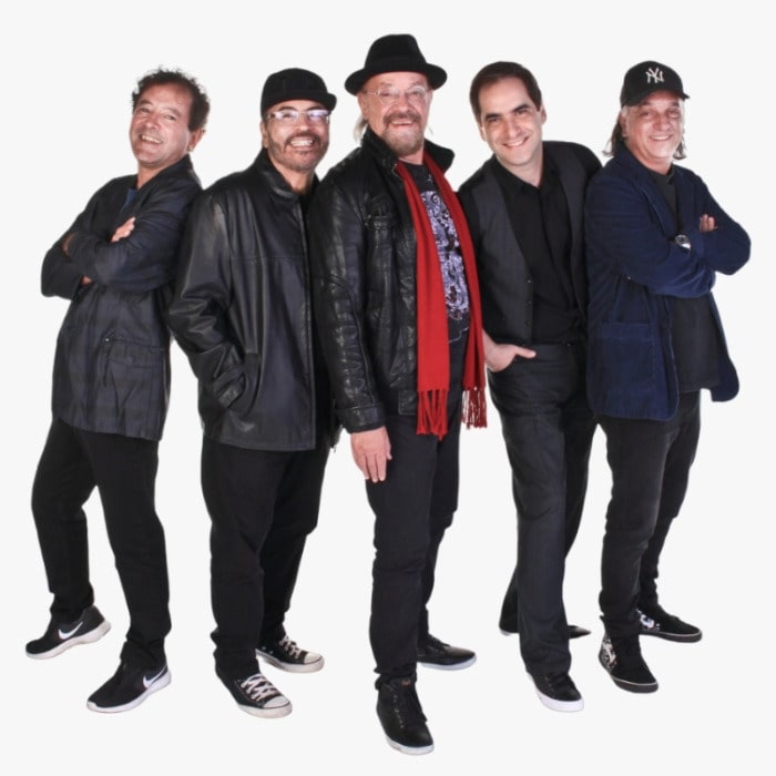 Live The Fevers no Youtube