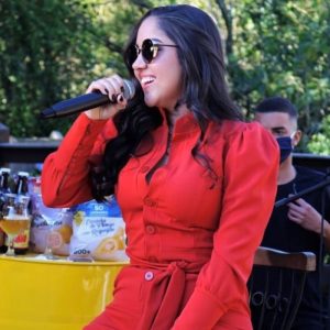 Live Solidária da Deborah Costa