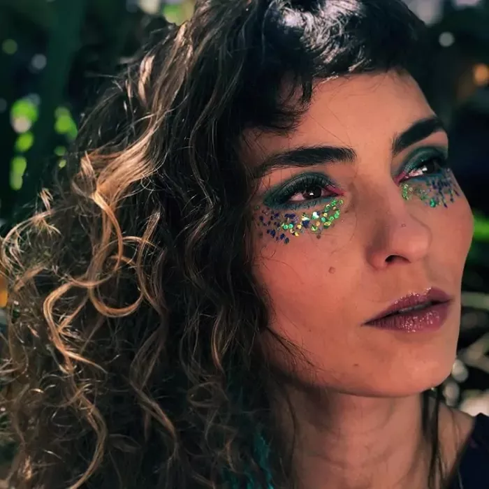 Live Bruna Caram no Youtube