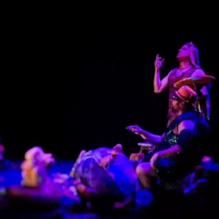 Teatro online: temporada espetáculo Sísifos