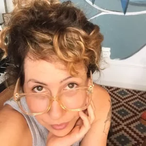 Dançando as canções do álbum Eva