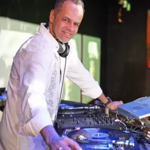 Live The History Jovem Pan