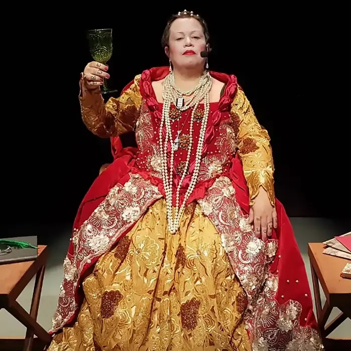 Espetáculo O Sorriso da Rainha – Online