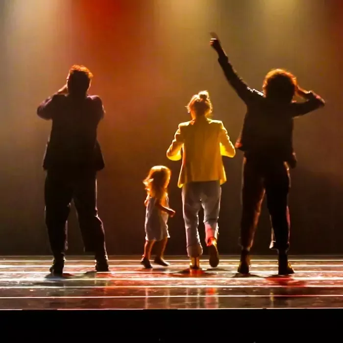 Show online da banda Cosmoceânica