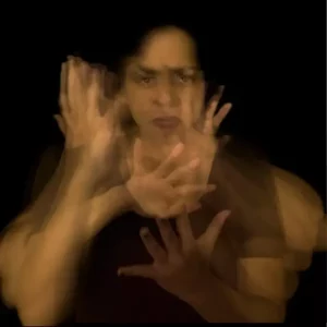 Peça Mau Lugar, uma Áudio Libras Ficção