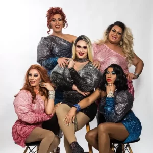 Lives ShowIn: DragStar