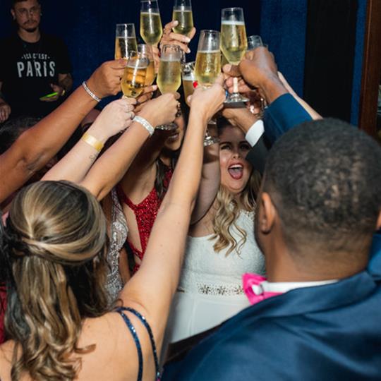 Formatura de Auxiliar em Necropsia e Educação Física