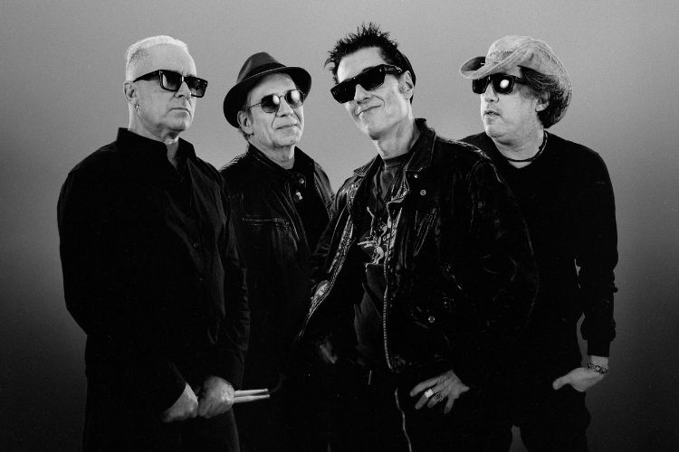 Gerais Rock Festival com Capital Inicial em Juiz de Fora @ estacionamento do Shopping Jardim Norte