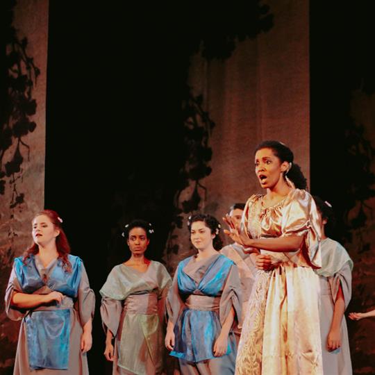 Michelle Flores apresenta “A Saga do Canto Crossover” @ Cine-Theatro Central