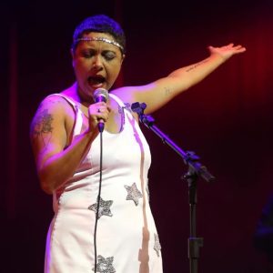 [SORTEIO] Ganhe ingressos para o espetáculo "De coisas que aprendi com Elis"