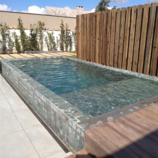 Piscina sob medida em Juiz de Fora: conheça 6 vantagens