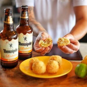 Chef Bahamas apresenta Receita Bolinho de Bacalhau!