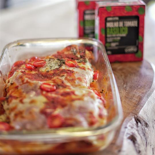 Chef Bahamas apresenta receita de Parmeggiana de Frango!