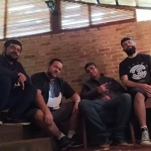 Banda Código (32) lança primeiro single autoral: Flor de Maio!