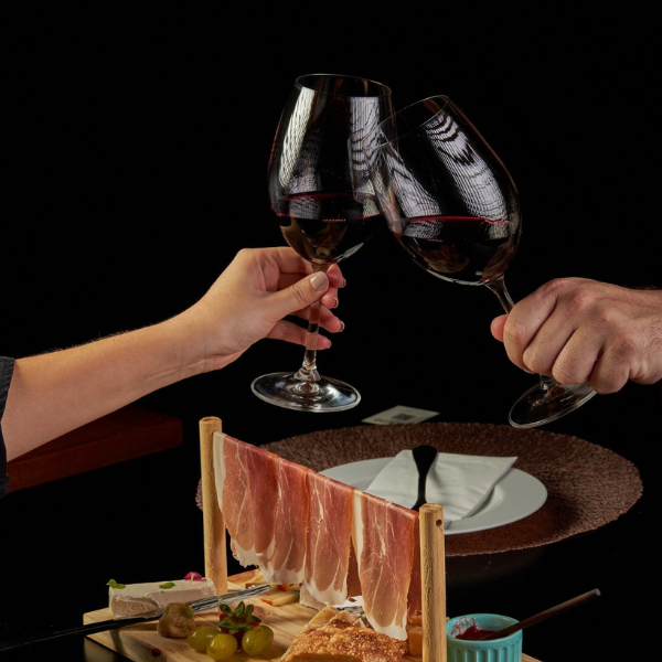 Lugares para tomar vinho em Juiz de Fora: Dome (Foto: Reprodução Instagram)