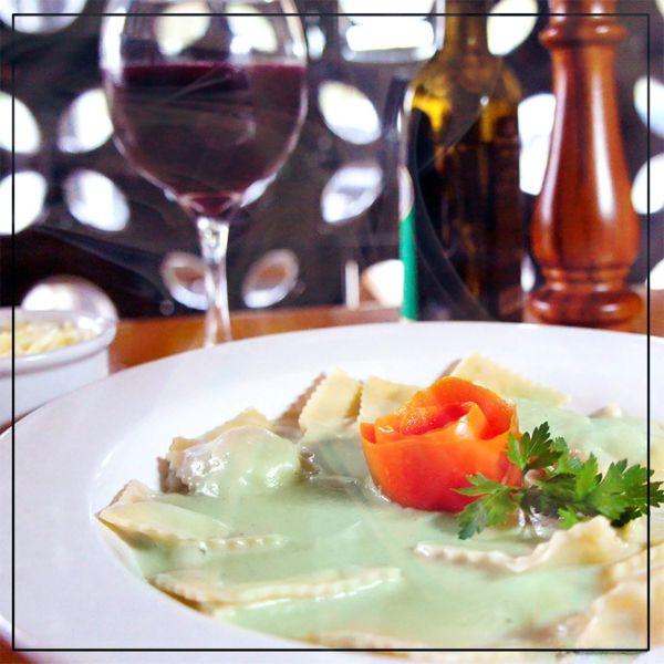 Lugares para tomar vinho em Juiz de Fora: Mamma Roma | Foto: reprodução Instagram