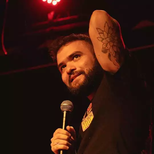 Tiago Santineli em Juiz de Fora @ Teatro Solar