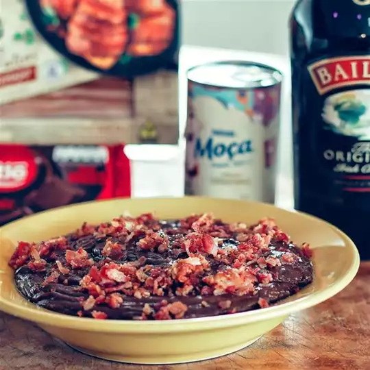 Receita de Brigadeiro com Bacon no Chef Bahamas!