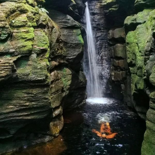 Cachoeiras em Juiz de Fora e região: Cachoeiras em Rio Preto - Toca do Coelho (Foto: reprodução Instagram)
