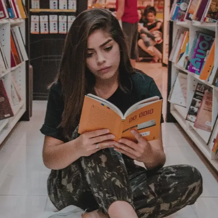 Sebos Online: saiba onde comprar livros usados baratos!