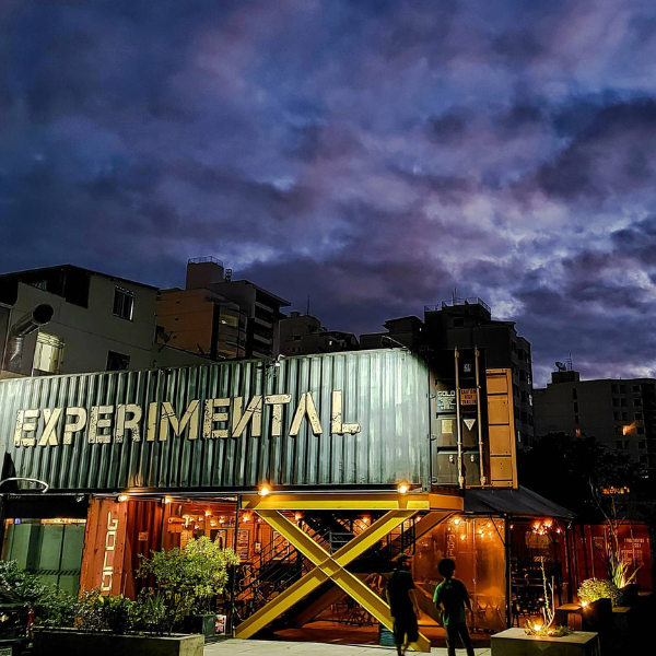 Bares diferentes em JF: Experimental Container Bar (Foto: reprodução Instagram)