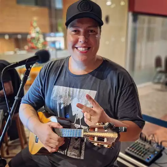 Tardezinha com Pagode do Samuca @ Trade Hotel