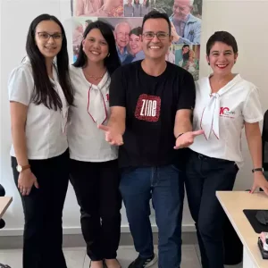 Cuidador de idosos em Juiz de Fora: conheça o serviço da Clínica Cuidar