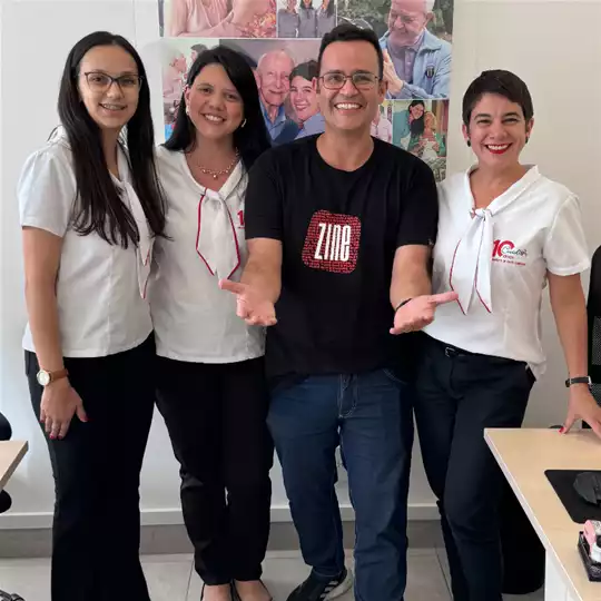 Cuidador de idosos em Juiz de Fora: conheça o serviço da Clínica Cuidar