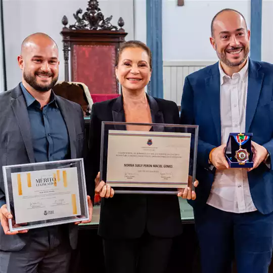 [FOTOS] Souza Gomes recebe duas honrarias na Câmara Municipal de Juiz de Fora