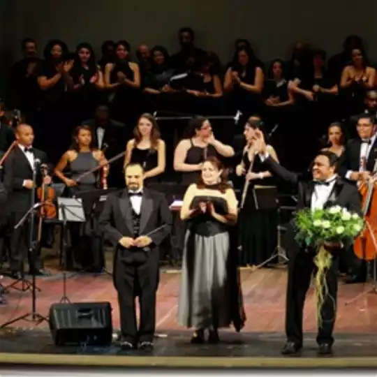 Noite De Gala da Banda Tenente Januário @ Teatro Paschoal Carlos Magno