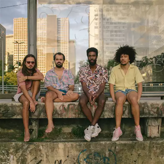 Boogarins em Juiz de Fora @ Versus